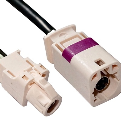 自動(dòng)車(chē)用コネクター