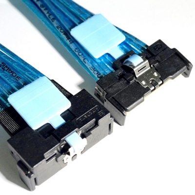 コンピューターコネクター