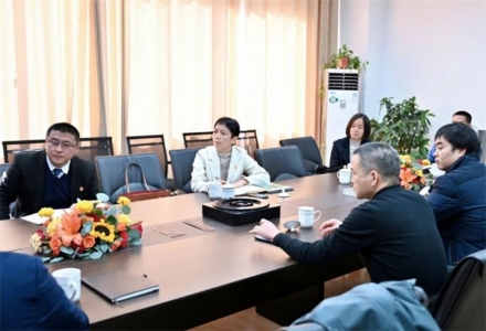 Warmly welcome County Party to visit and guide Seftec work